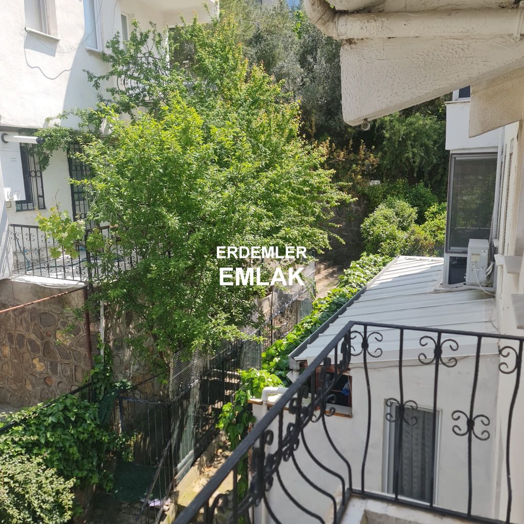 ERDEMLERDEN SARAYKENT 6 DA MUSTAKİL BAHÇELI 4 ODA 1 SALON DAİRE