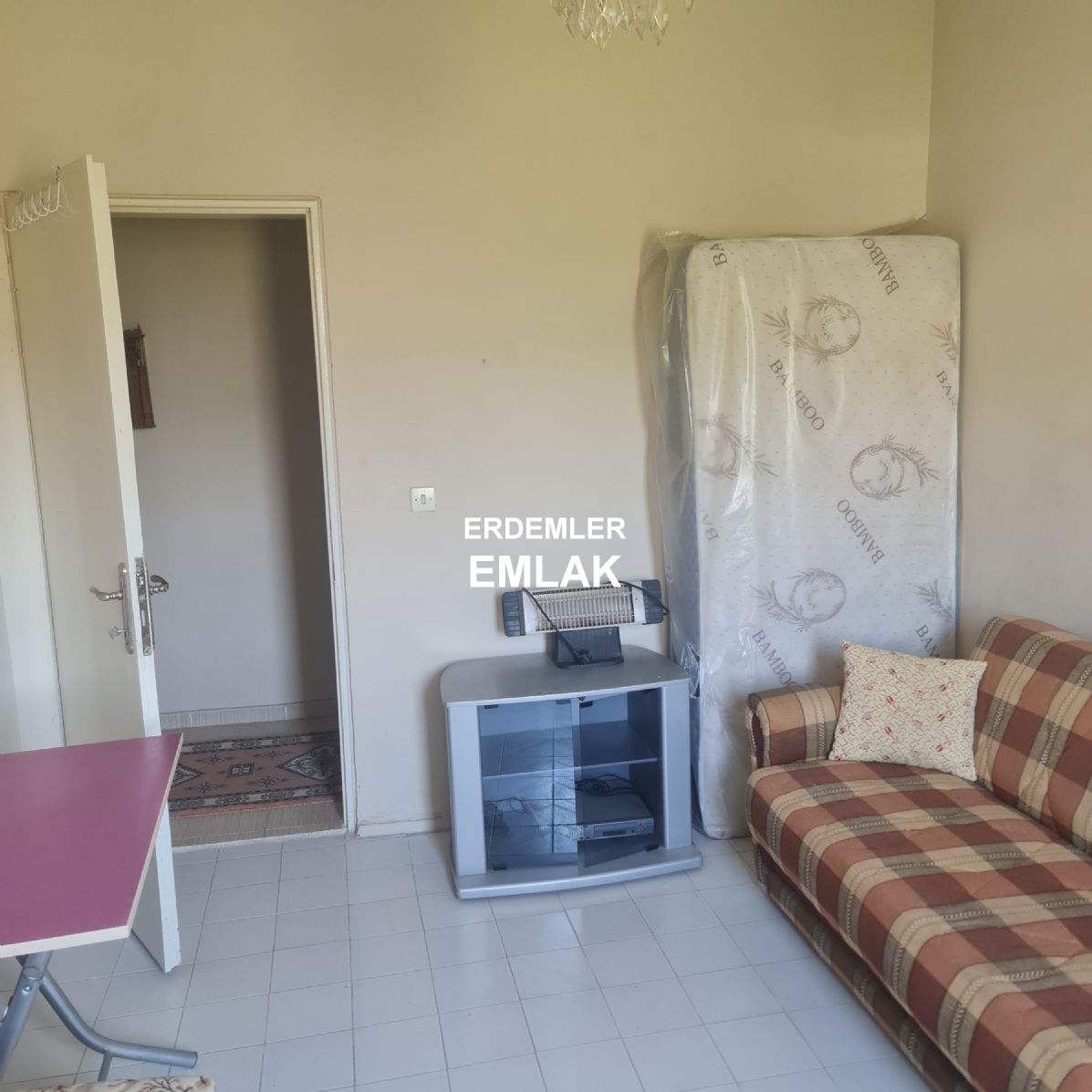 ERDEMLERDEN EVKA 3 DE FULL EŞYALI ARA KAT BAKIMLI MANZARALI 3+1DAİRE