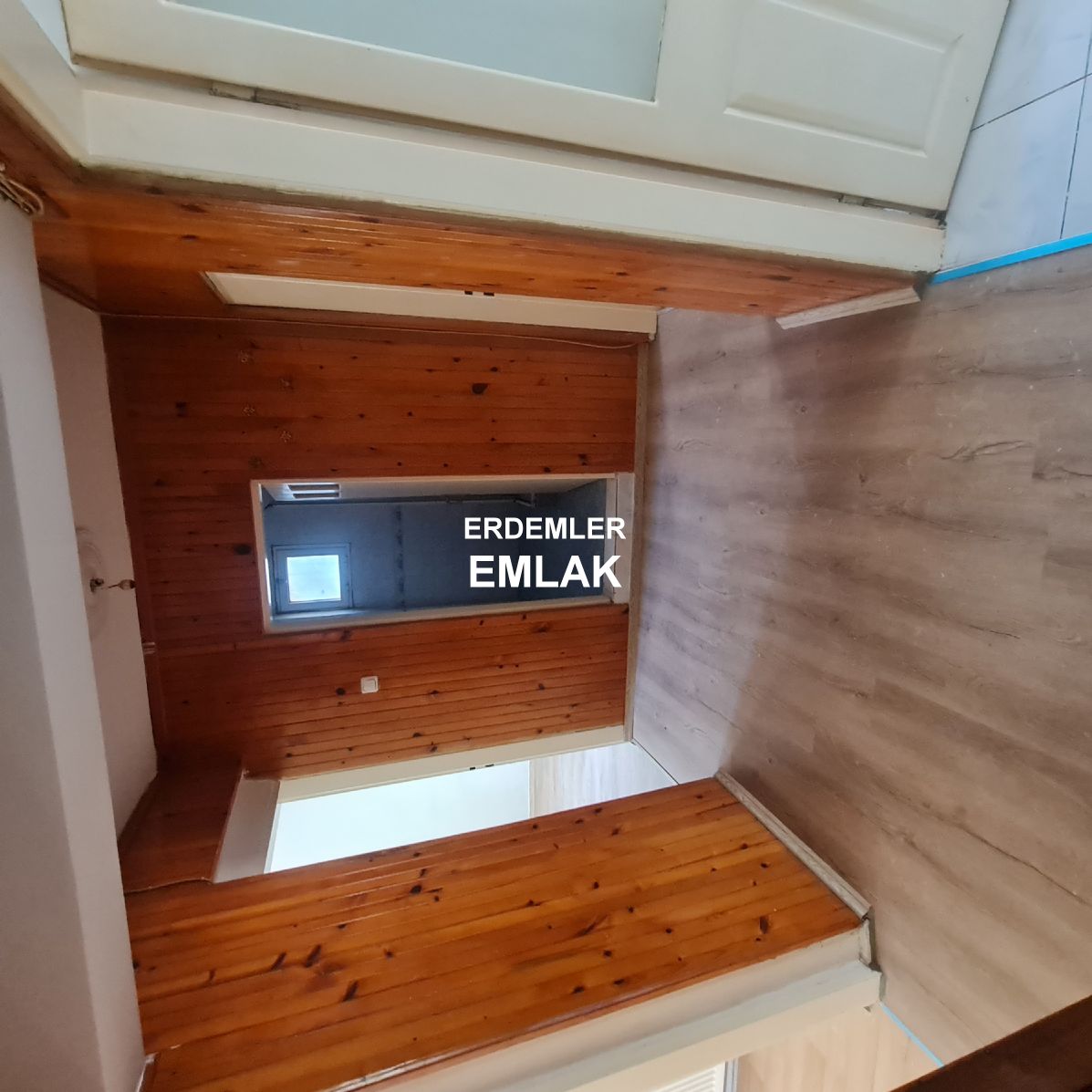 ERDEMLERDEN EVKA 3 DE GİRİŞ KAT 2 ODA 1 SALON