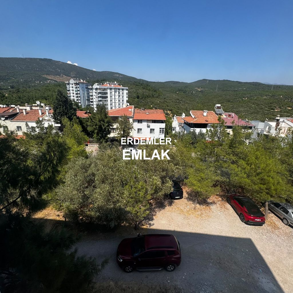 ERDEMLERDEN EVKA 3 ÜN MERKEZİNDE ARA KAT BAKIMLI MANZARALI