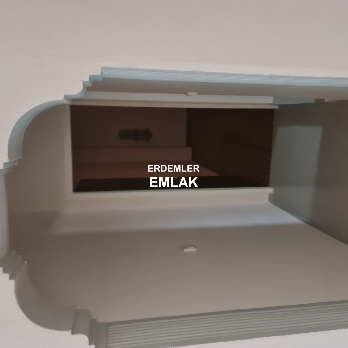 ERDEMLERDEN EVKA 3 MERKEZİNDE MANZARALI BAKIMLI ARA KAT DAİRE