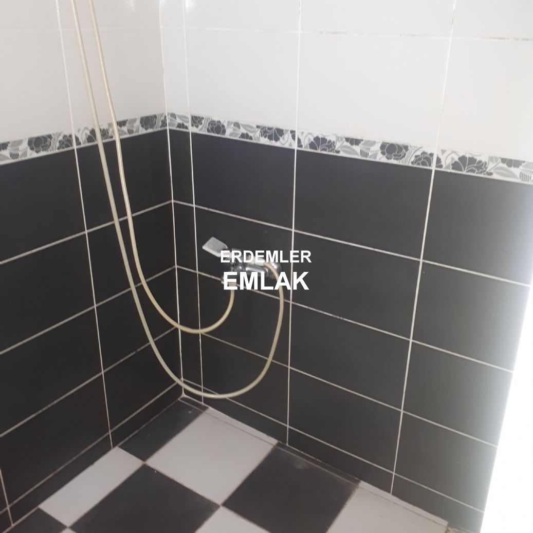 ERDEMLERDEN NALDÖKENDE YÜKSEK GİRİŞ BEKARA YADA ÖGRENCİYE DAİRE