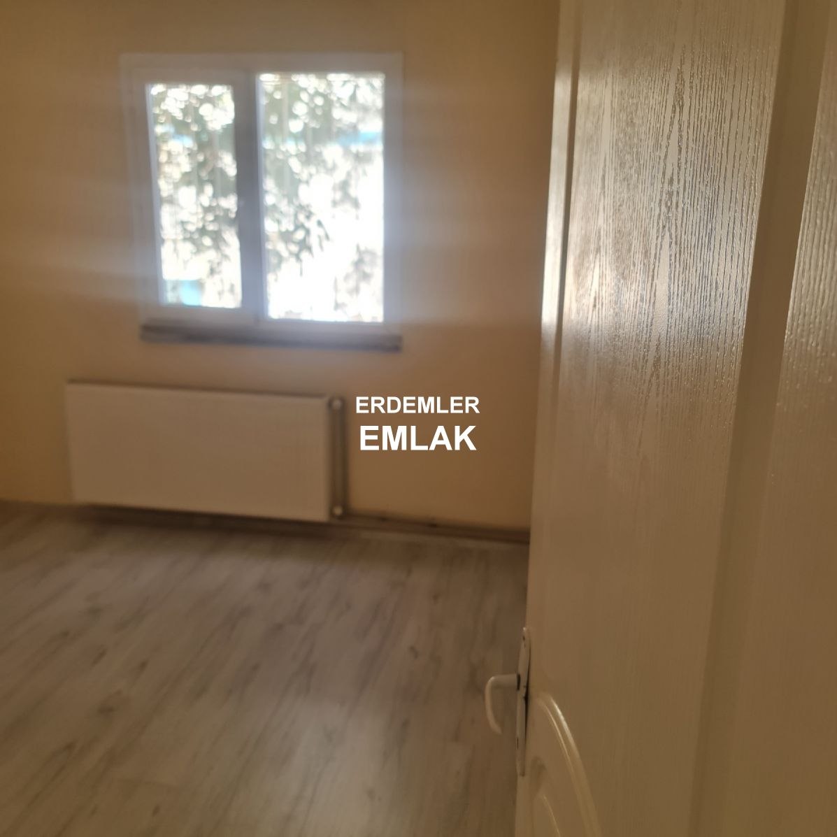 ERDEMLERDEN EVKA 3 DE GİRİŞ KAT 1 ODA 1 SALON ERDEMLERDEN EVKA 3 DE GİRİŞ KAT 1 ODA 1 SALON