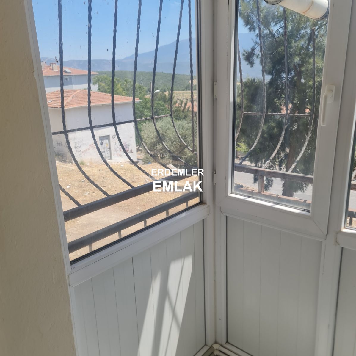 ERDEMLERDEN EVKA 3 DE GİRİŞ KAT 1 ODA 1 SALON ERDEMLERDEN EVKA 3 DE GİRİŞ KAT 1 ODA 1 SALON