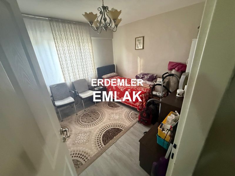 ERDEMLERDEN EVKA 3 MERKEZİNDE YÜKSEK GİRİŞ DAİRE