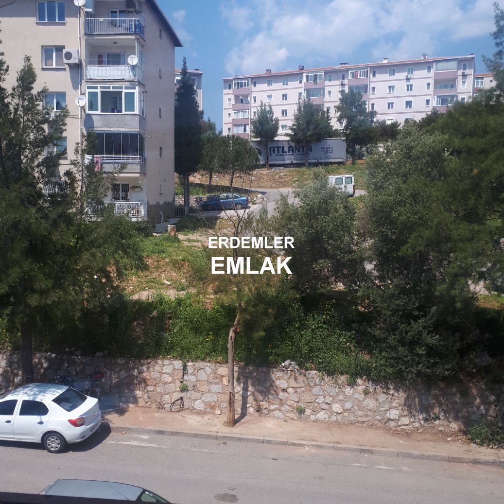 ERDEMLERDEN EVKA 3 MERKEZİNDE ARA KAT DOGALGAZLI BAKIMLIMANZARALI