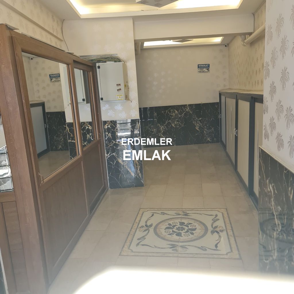 ERDEMLERDEN BAYRAKLI GÜMÜŞPALADA DENİZ MANZARLI ASNSÖRLÜ 2+1