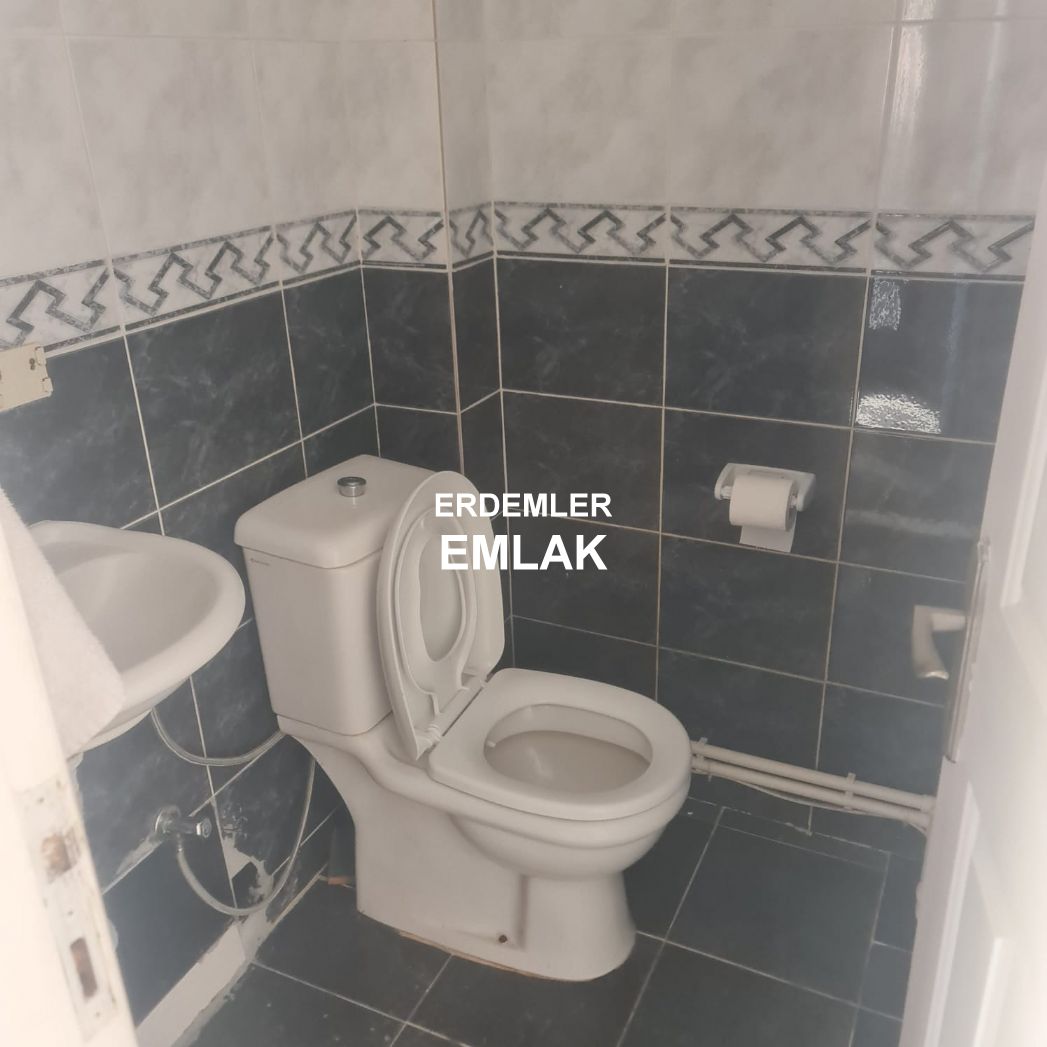 ERDEMLERDEN SARAYKENT 2 DE DUBLEK BAHÇELİ BAKIMLI DAIRE