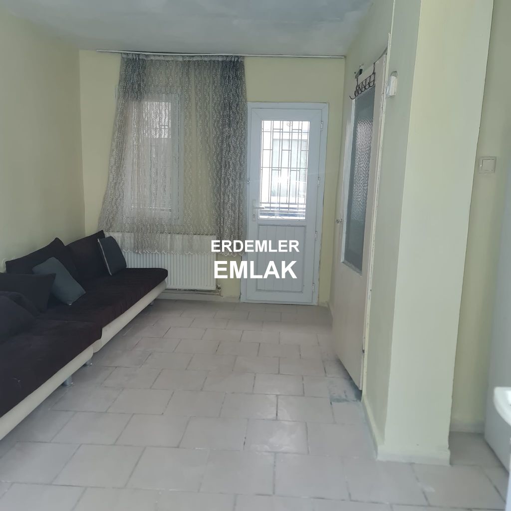 ERDEMLERDEN SARAYKENT 6 DA MUSTAKİL BAHÇELI 4 ODA 1 SALON DAİRE