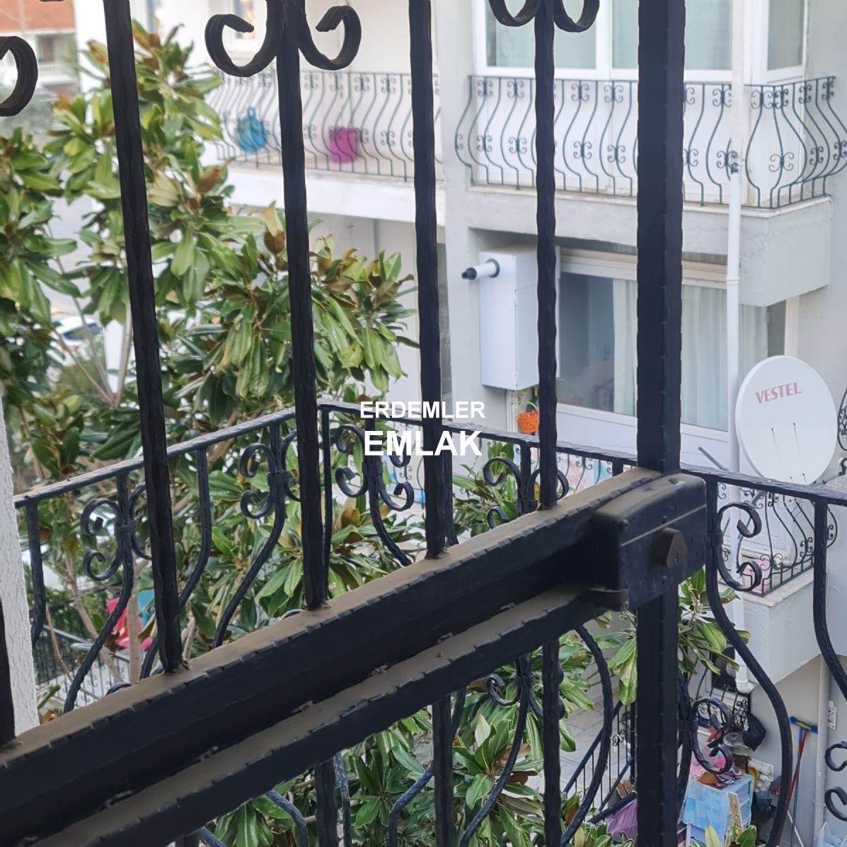 ERDEMLERDEN SARAYKENT 6 DA MUSTAKİL BAHÇELI 4 ODA 1 SALON DAİRE