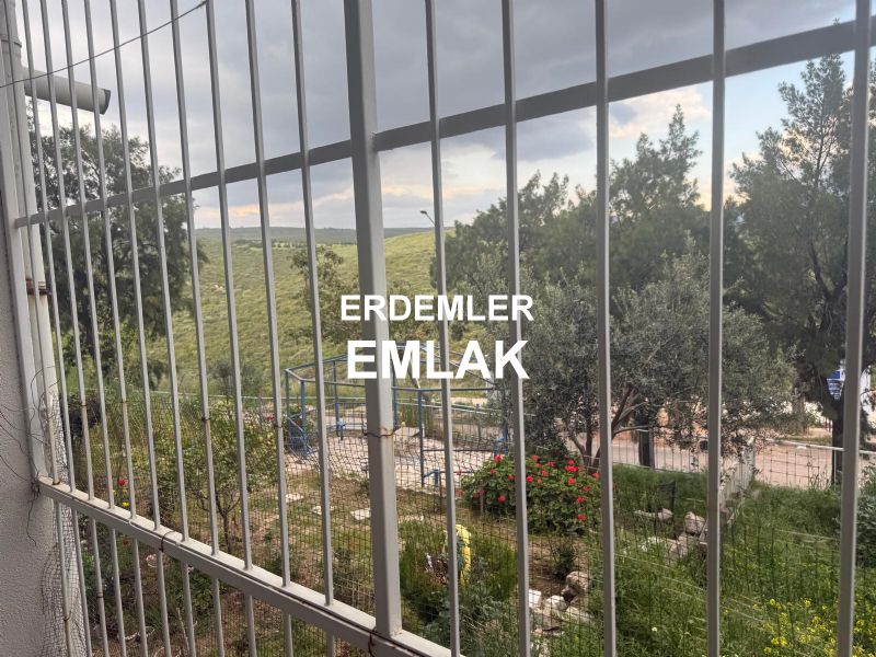 ERDEMLERDEN EVKA 3 MERKEZİNDE YÜKSEK GİRİŞ DAİRE