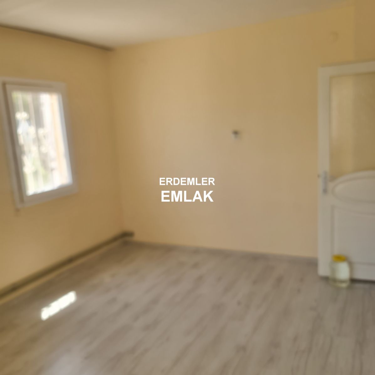 ERDEMLERDEN EVKA 3 DE GİRİŞ KAT 1 ODA 1 SALON ERDEMLERDEN EVKA 3 DE GİRİŞ KAT 1 ODA 1 SALON