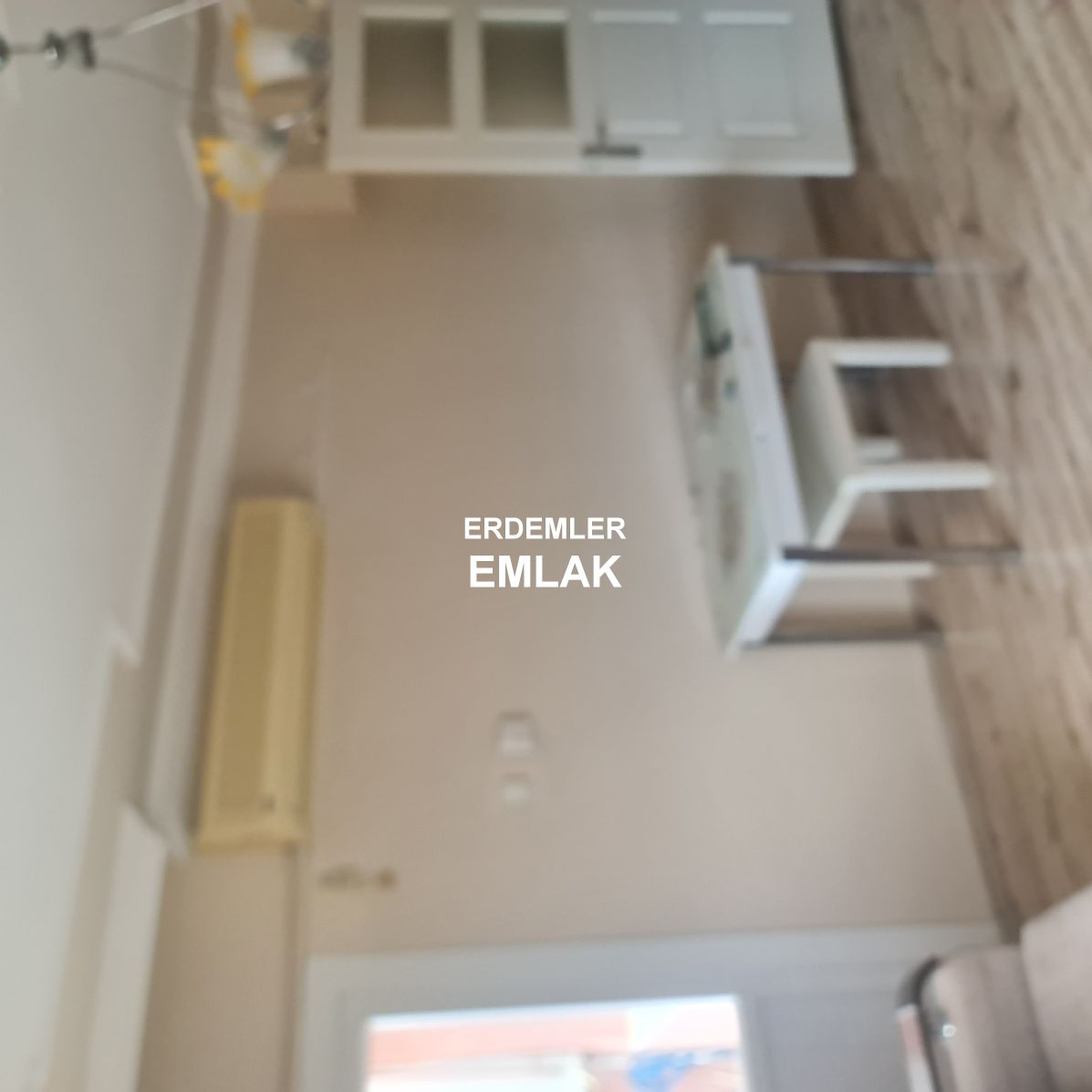 ERDEMLERDEN EVKA 3 DE MANZARALI BAKIMLI DOGALGAZLI 2+1