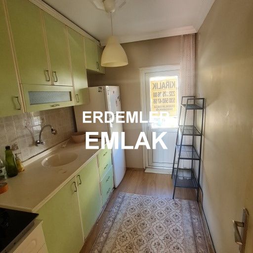 ERDEMLERDEN EVKA 3 DE SON KAT BAKIMLI MANZARALI EŞYALIDAİRE