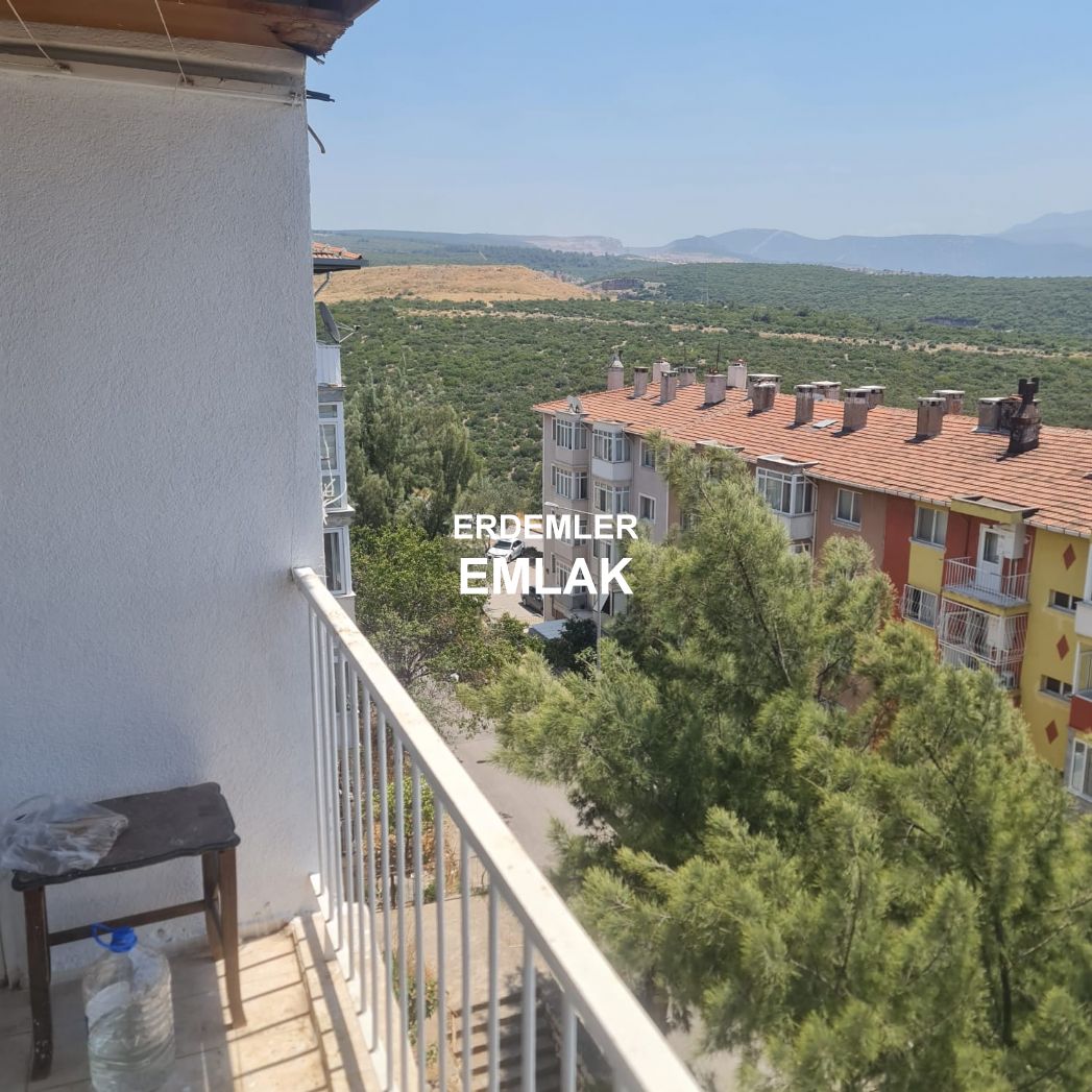 ERDEMLERDEN EVKA 3 DE SATILIK DAİRE MANZARALI BAKIMLI