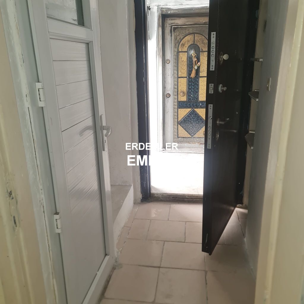 ERDEMLERDEN SARAYKENT 6 DA MUSTAKİL BAHÇELI 4 ODA 1 SALON DAİRE