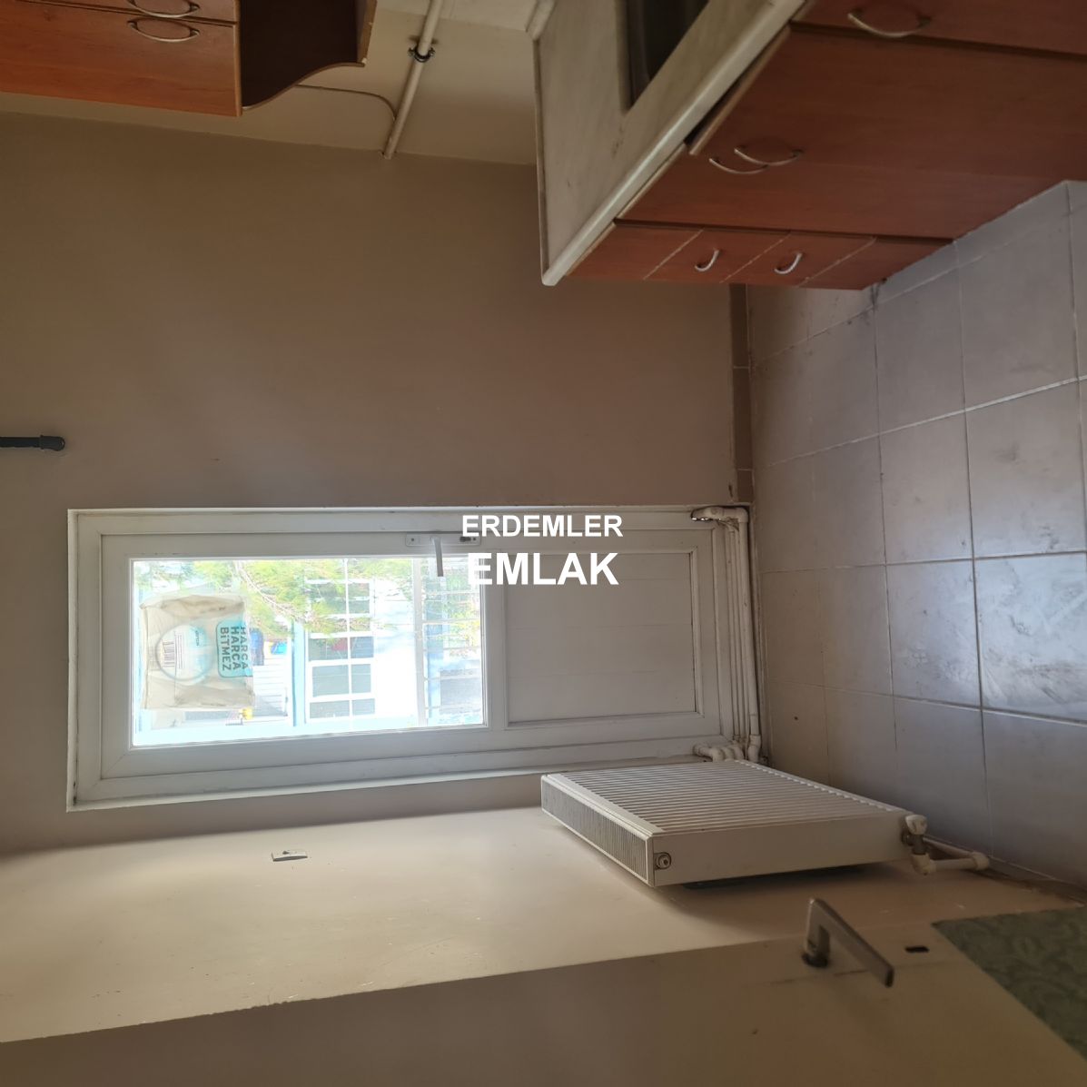 ERDEMLERDEN EVKA 3 DE ARA KAT BAKIMLI MANZARALI DOGALGAZLI DAİRE