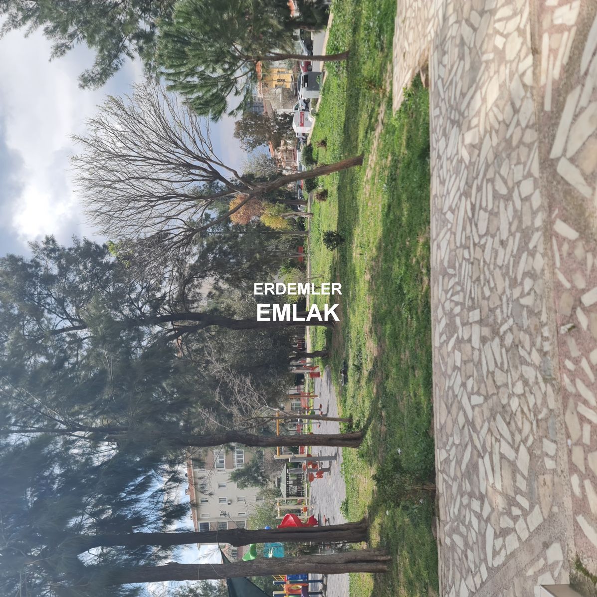 ERDEMLERDEN EVKA 3 MERKEZİNDE MANZARALI BAKIMLI ARA KAT DAİRE