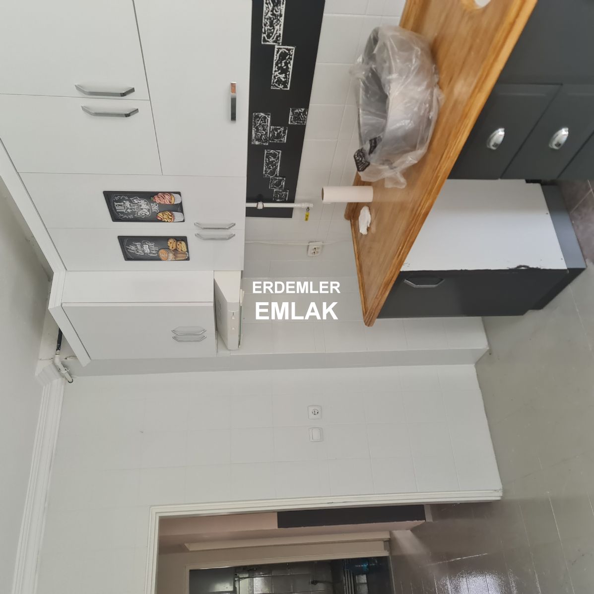 ERDEMLERDEN EVKA 3 MERKEZİNDE MANZARALI BAKIMLI ARA KAT DAİRE
