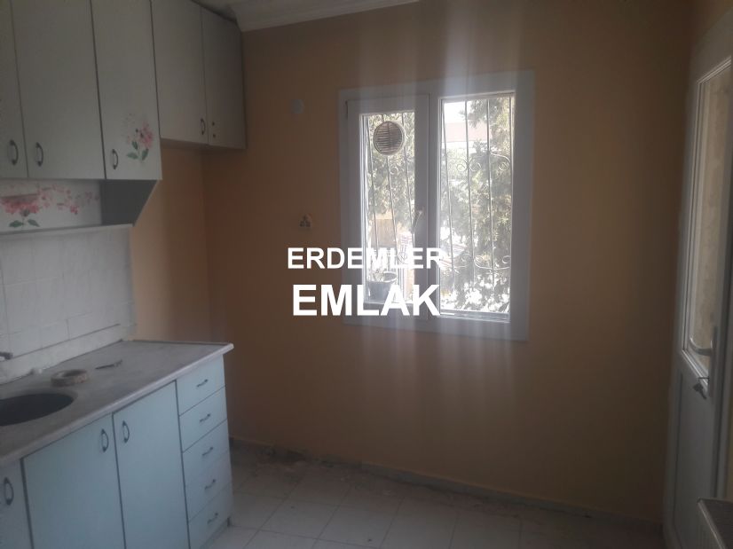 ERDEMLERDEN ATATÜRK MAH.OSMANGAZİDE SEHİR HASTANESİNE ÇOK YAKIN ARA KAT