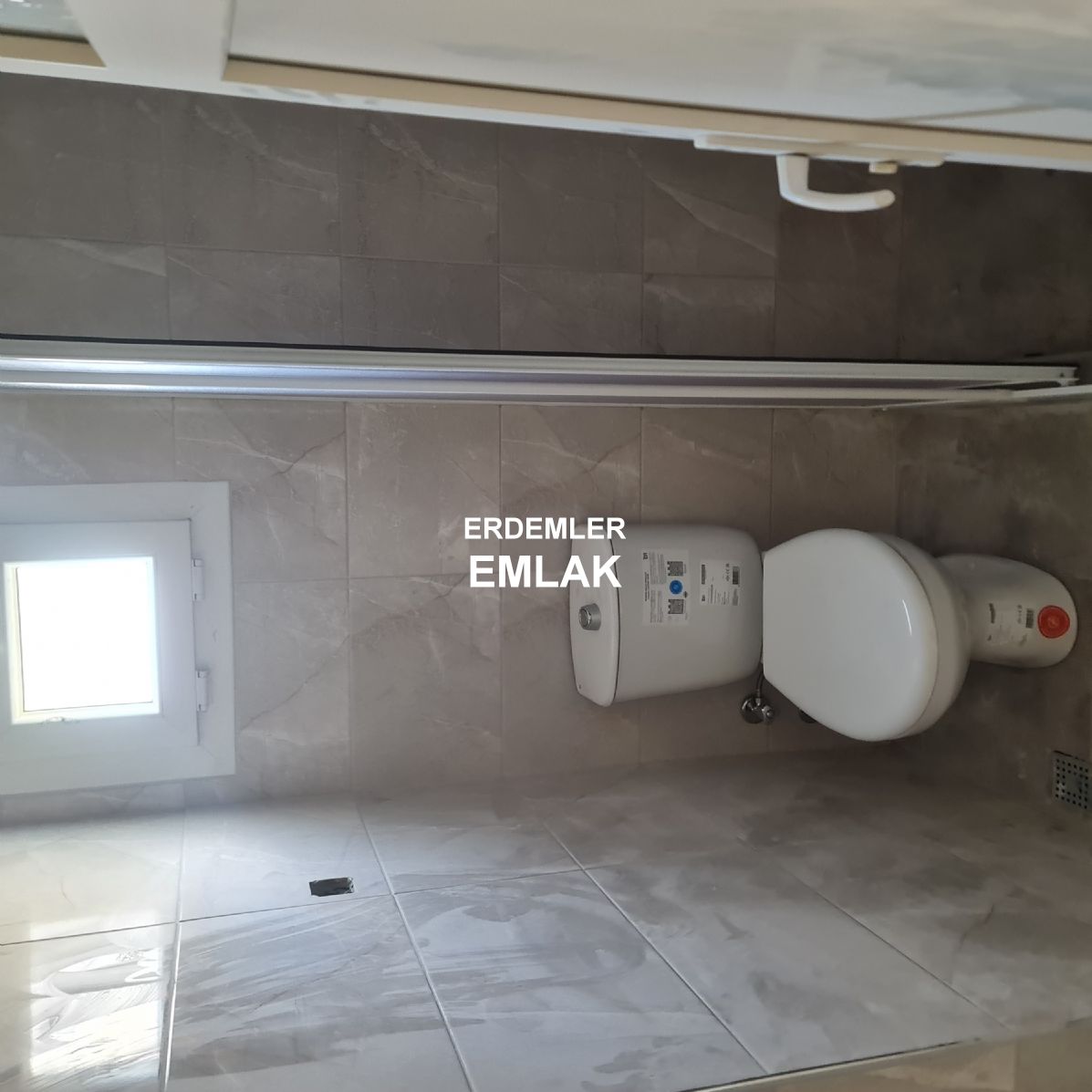 ERDEMLERDEN EVKA 3 DE ARA KAT BAKIMLI MANZARALI DOGALGAZLI DAİRE