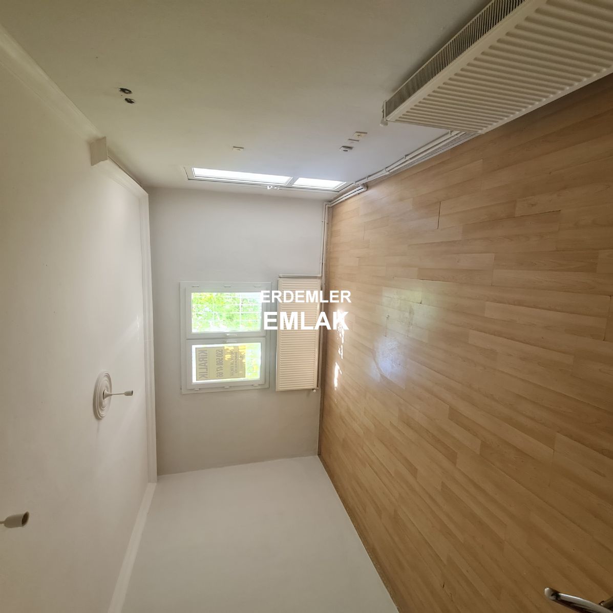 ERDEMLERDEN EVKA 3 DE GİRİŞ KAT 2 ODA 1 SALON