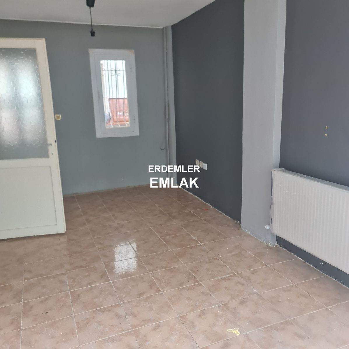 ERDEMLERDEN SARAYKENT 6 DA MUSTAKİL BAHÇELI 4 ODA 1 SALON DAİRE