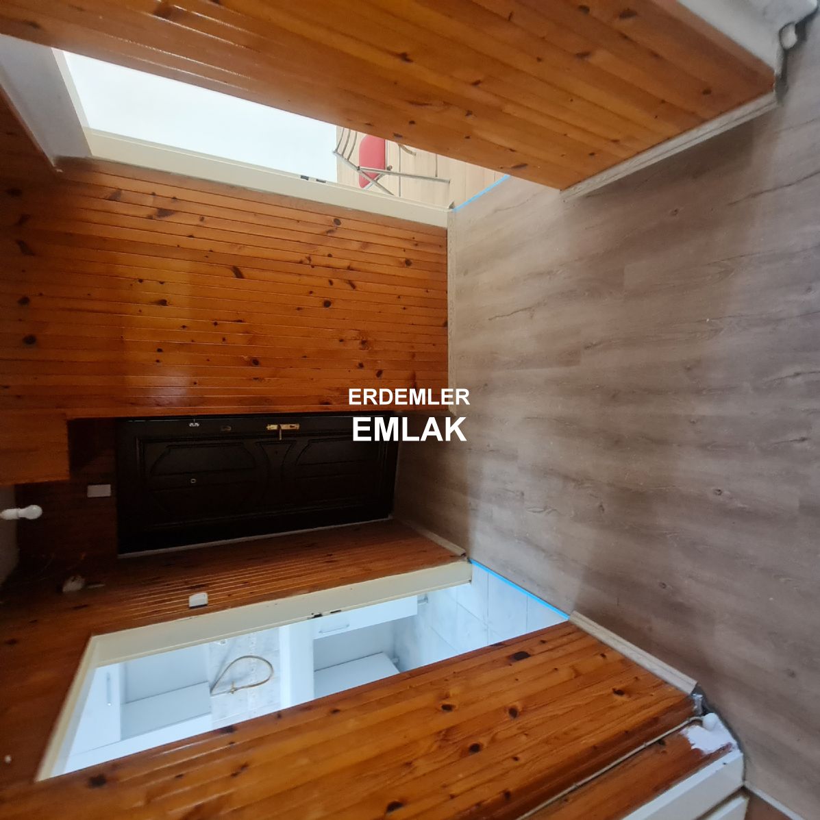 ERDEMLERDEN EVKA 3 DE GİRİŞ KAT 2 ODA 1 SALON