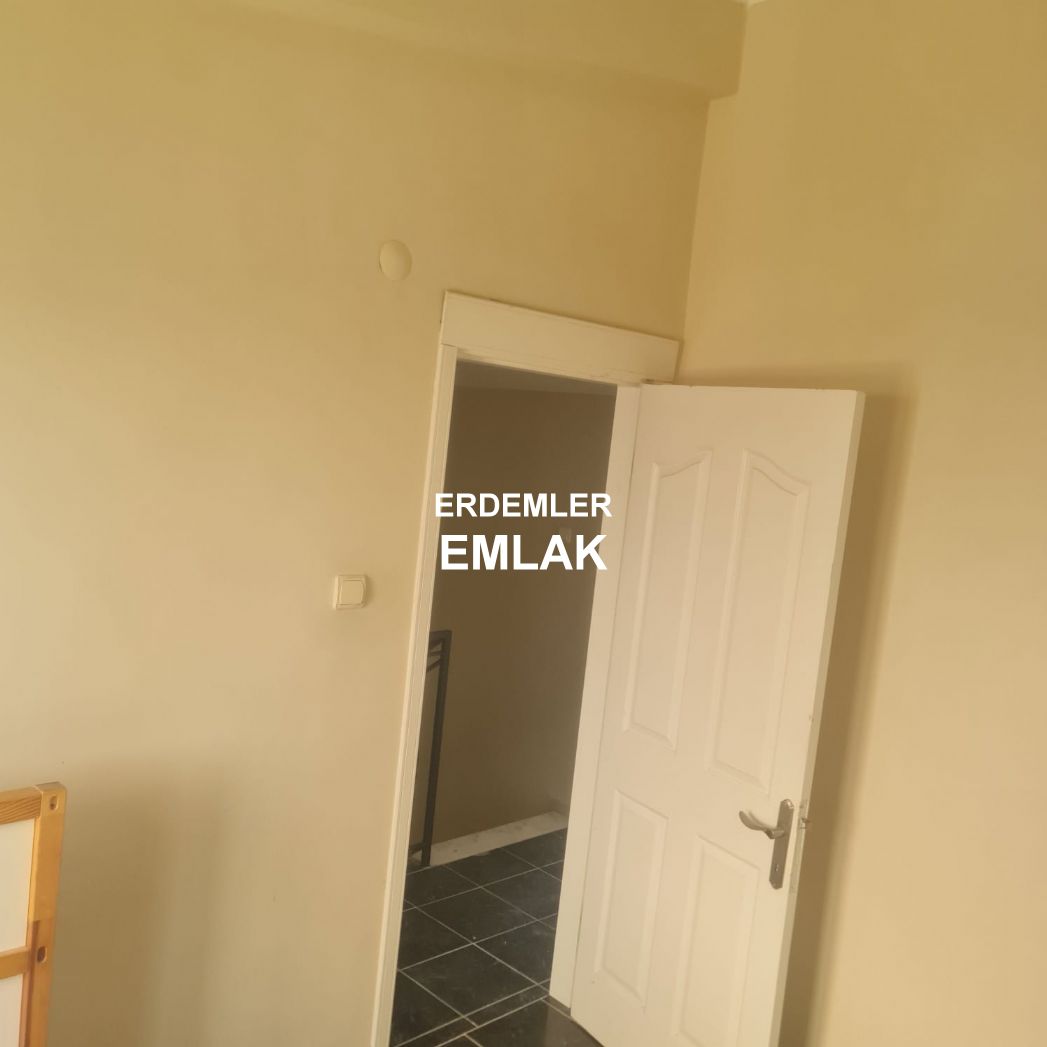 ERDEMLERDEN SARAYKENT 2 DE DUBLEK BAHÇELİ BAKIMLI DAIRE