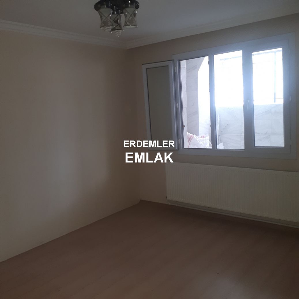 ERDEMLERDEN NALDÖKENDE YÜKSEK GİRİŞ BEKARA YADA ÖGRENCİYE DAİRE