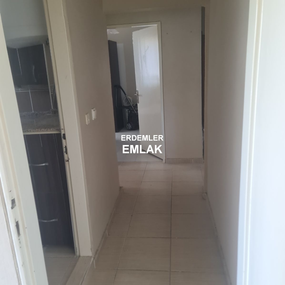 ERDEMLERDEN EVKA 3 DE FULL EŞYALI ARA KAT BAKIMLI MANZARALI 3+1DAİRE