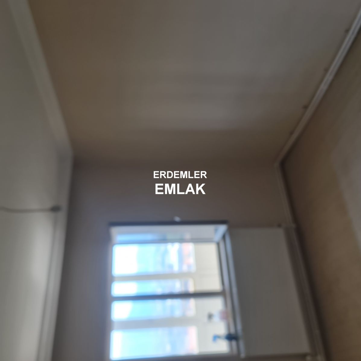 ERDEMLERDEN EVKA 3 DE ARA KAT BAKIMLI MANZARALI DOGALGAZLI DAİRE