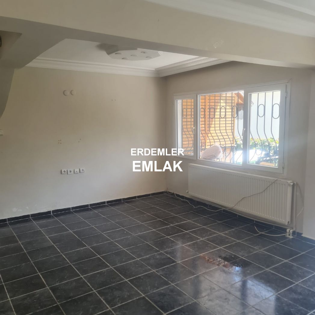 ERDEMLERDEN SARAYKENT 2 DE DUBLEK BAHÇELİ BAKIMLI DAIRE