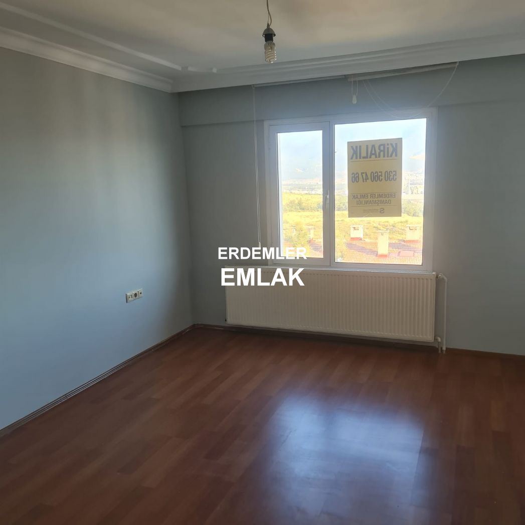 ERDEMLERDEN EVKA 3 DE SATILIK DAİRE MANZARALI BAKIMLI