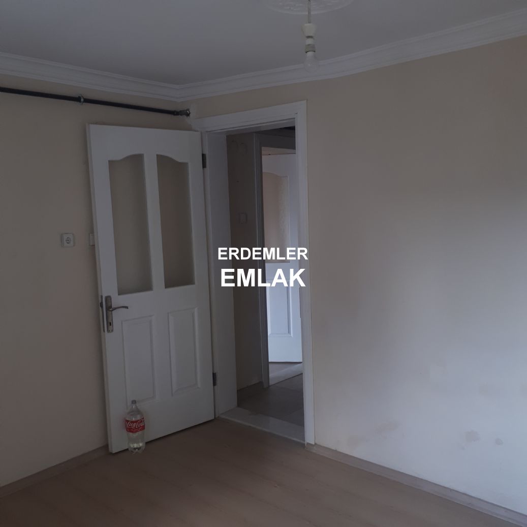 ERDEMLERDEN NALDÖKENDE YÜKSEK GİRİŞ BEKARA YADA ÖGRENCİYE DAİRE