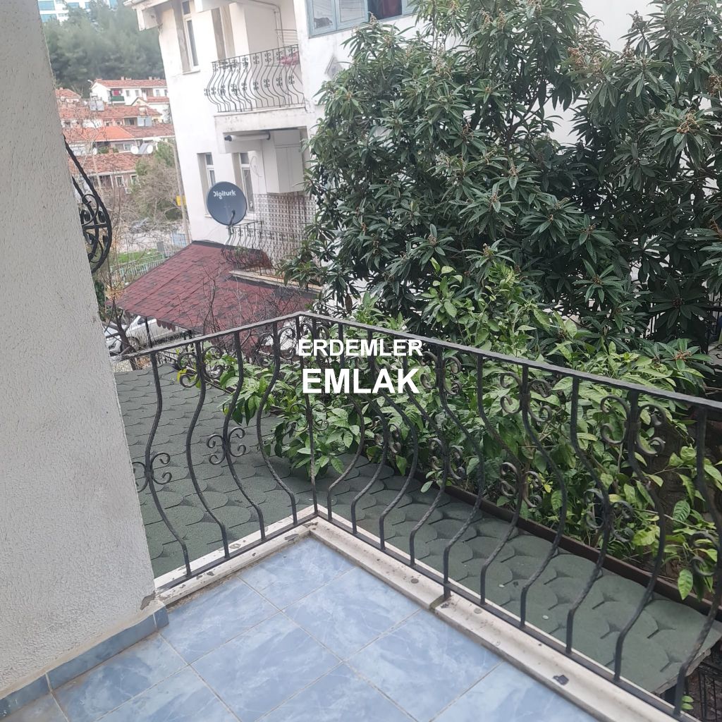ERDEMLERDEN SARAYKENT 6 DA MUSTAKİL TRİPLEKS DAİRE