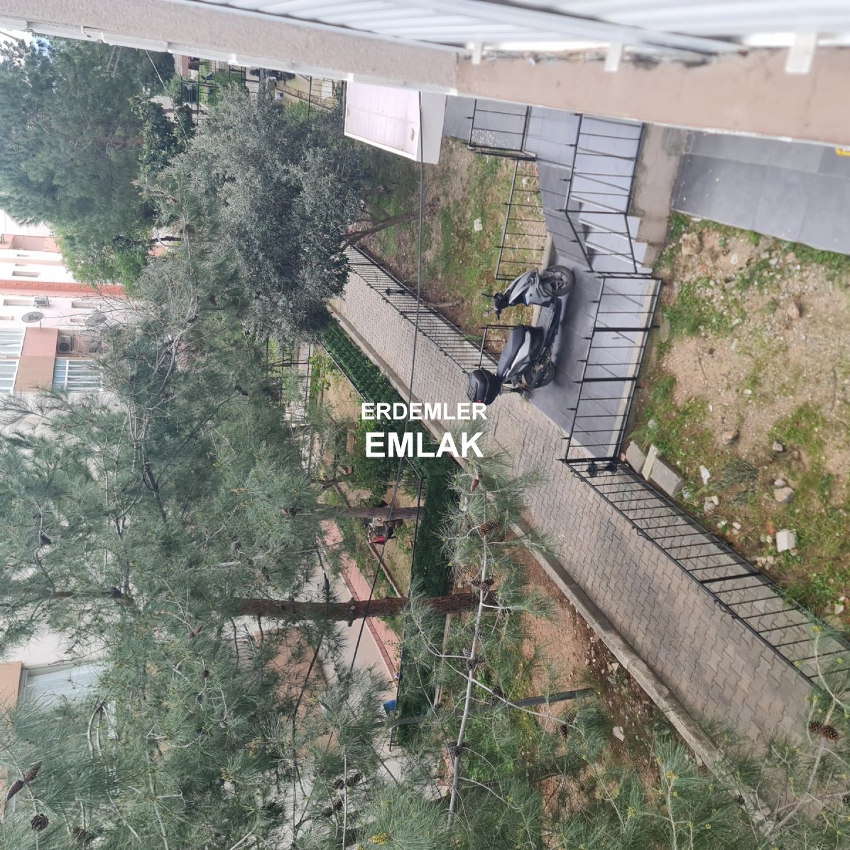 ERDEMLERDEN EVKA 3 MERKEZİNDE MANZARALI BAKIMLI ARA KAT DAİRE