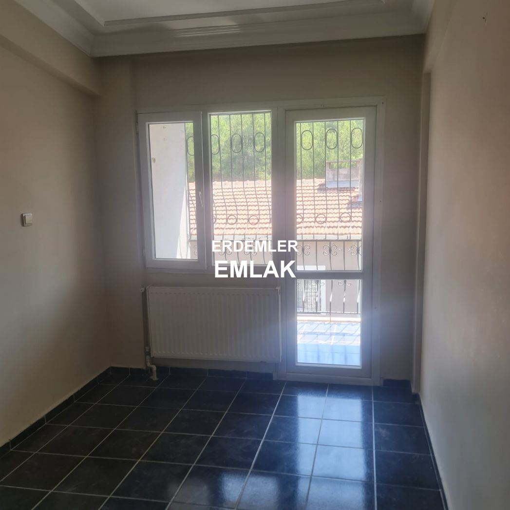 ERDEMLERDEN SARAYKENT 2 DE DUBLEK BAHÇELİ BAKIMLI DAIRE