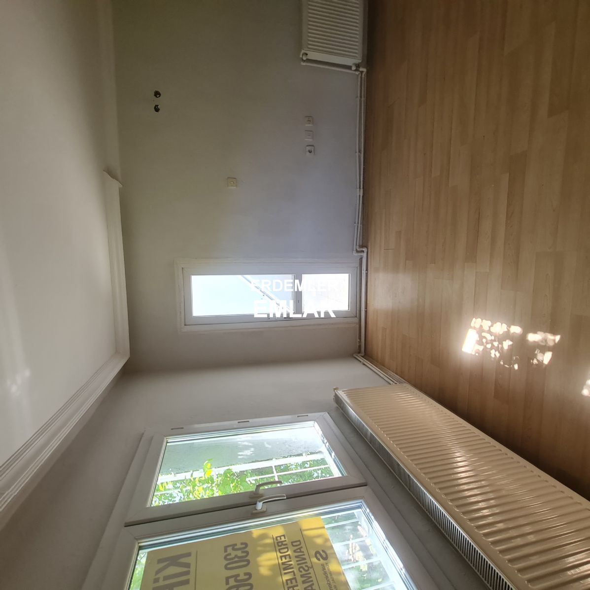 ERDEMLERDEN EVKA 3 DE GİRİŞ KAT 2 ODA 1 SALON