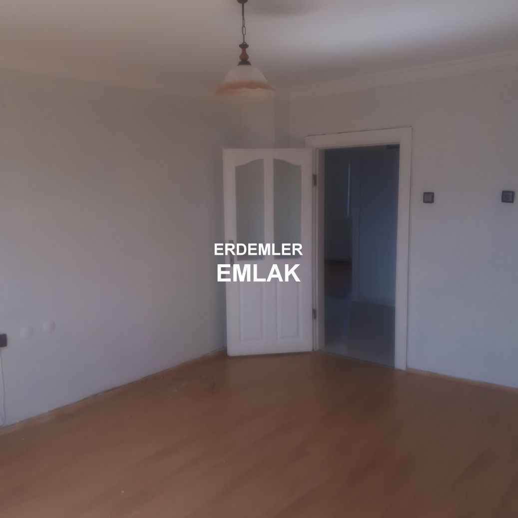 ERDEMLERDEN EVKA 3 MERKEZİNDE BAKIMLI MANZARALI 2+1 DAİRE ERDEMLERDEN EVKA 3 MERKEZİNDE BAKIMLI MANZARALI 2+1 DAİRE