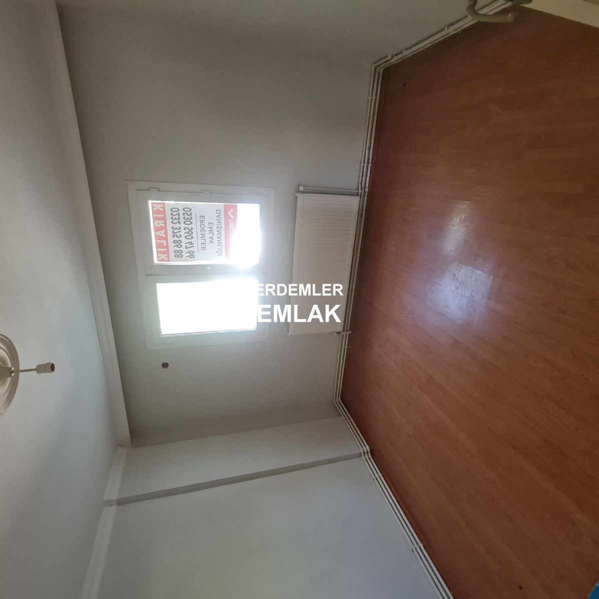 ERDEMLERDEN EVKA 3 DE GİRİŞ KAT 2 ODA 1 SALON