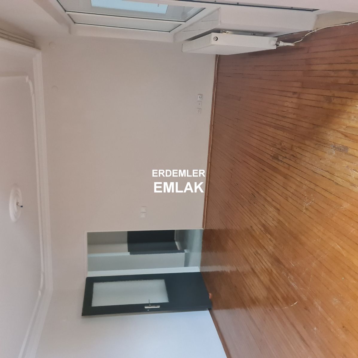 ERDEMLERDEN EVKA 3 MERKEZİNDE MANZARALI BAKIMLI ARA KAT DAİRE