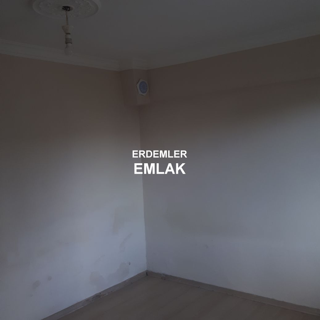 ERDEMLERDEN NALDÖKENDE YÜKSEK GİRİŞ BEKARA YADA ÖGRENCİYE DAİRE