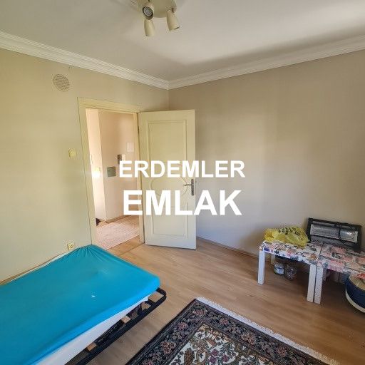 ERDEMLERDEN EVKA 3 DE SON KAT BAKIMLI MANZARALI EŞYALIDAİRE