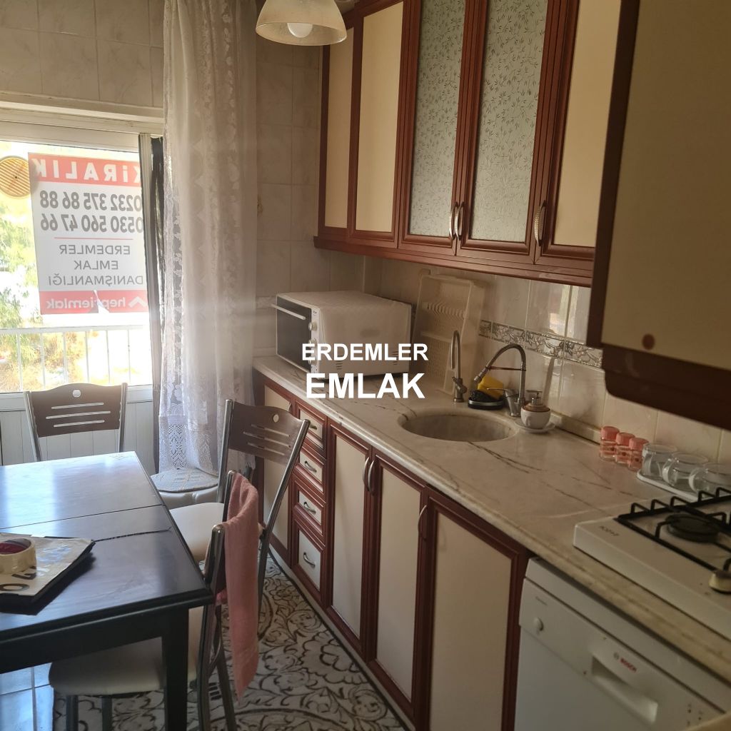 ERDEMLERDEN EVKA 3 DE FULL EŞYALI ARA KAT BAKIMLI DAİRE ERDEMLERDEN EVKA 3 DE FULL EŞYALI ARA KAT BAKIMLI DAİRE
