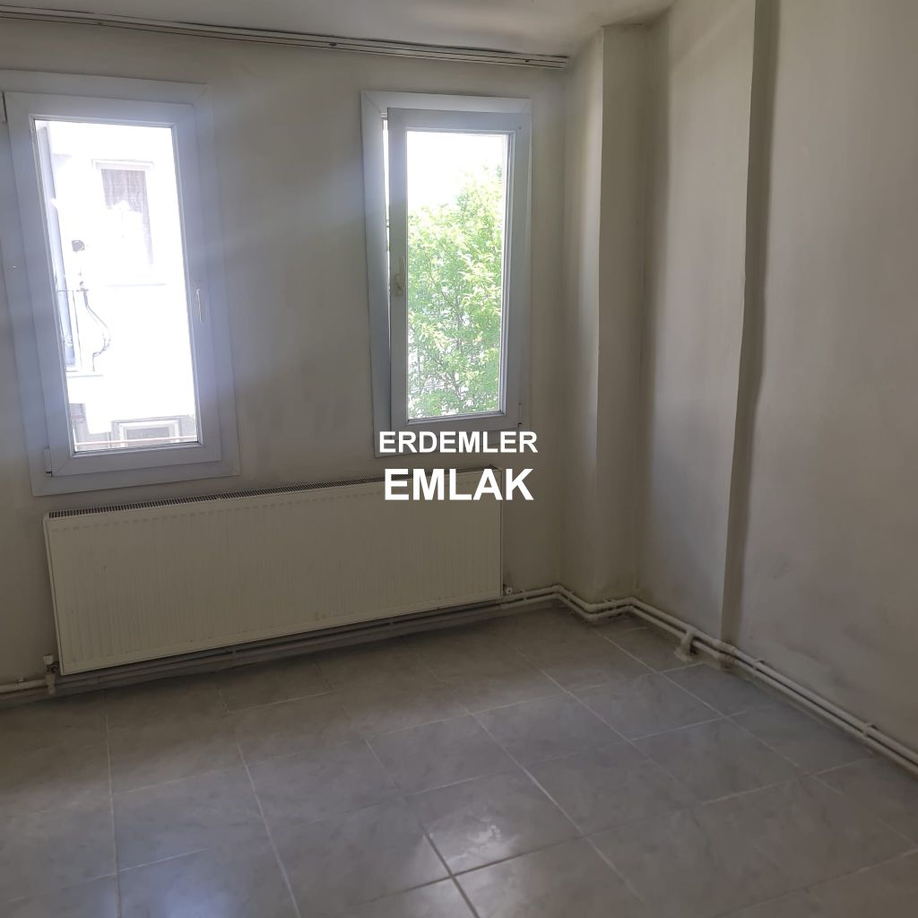 ERDEMLERDEN SARAYKENT 6 DA MUSTAKİL BAHÇELI 4 ODA 1 SALON DAİRE