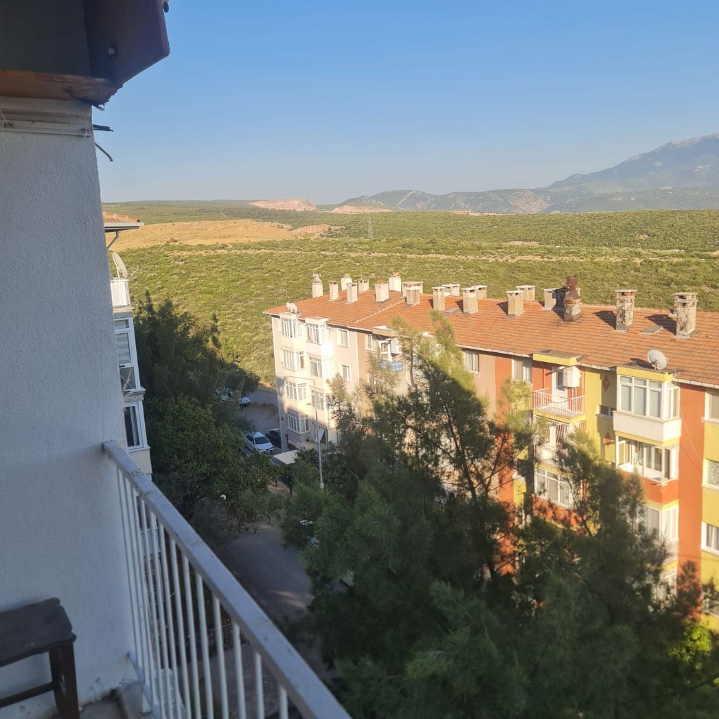 ERDEMLERDEN EVKA 3 DE SATILIK DAİRE MANZARALI BAKIMLI