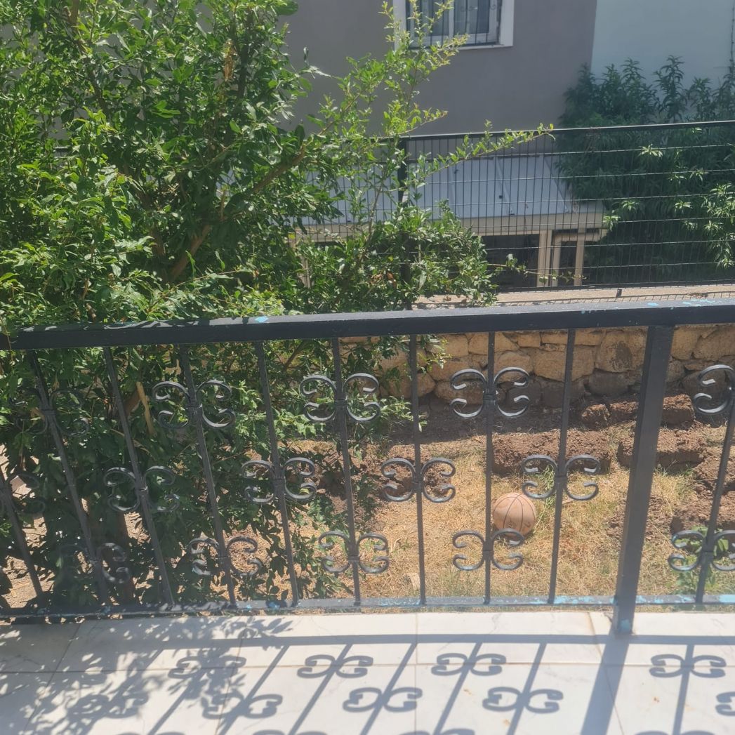 ERDEMLERDEN SARAYKENT 2 DE DUBLEK BAHÇELİ BAKIMLI DAIRE