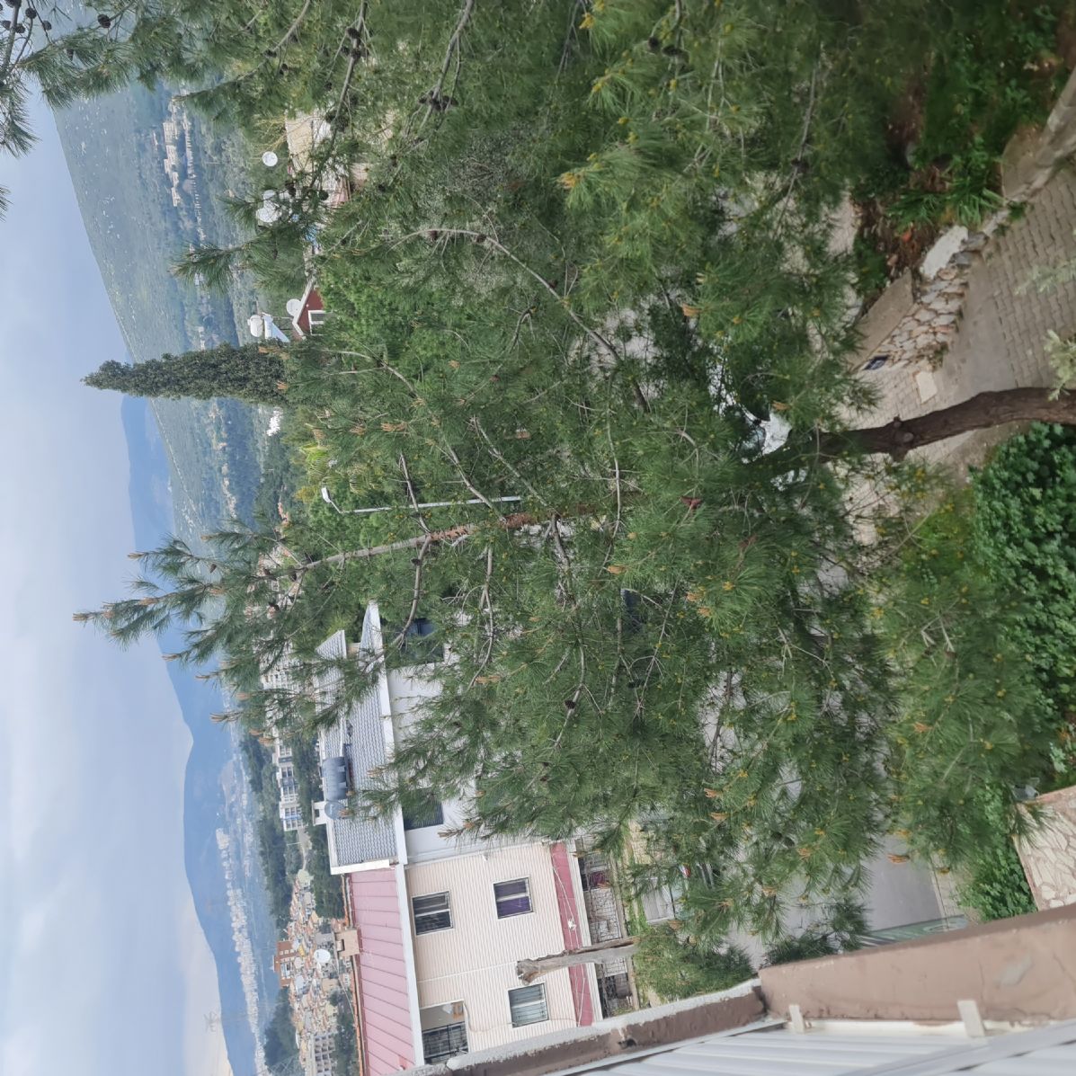 ERDEMLERDEN EVKA 3 MERKEZİNDE MANZARALI BAKIMLI ARA KAT DAİRE