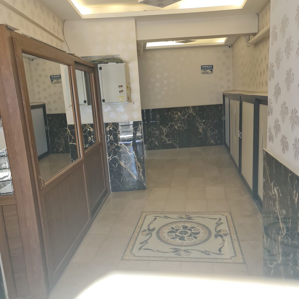 ERDEMLERDEN BAYRAKLI GÜMÜŞPALADA DENİZ MANZARLI ASNSÖRLÜ 2+1